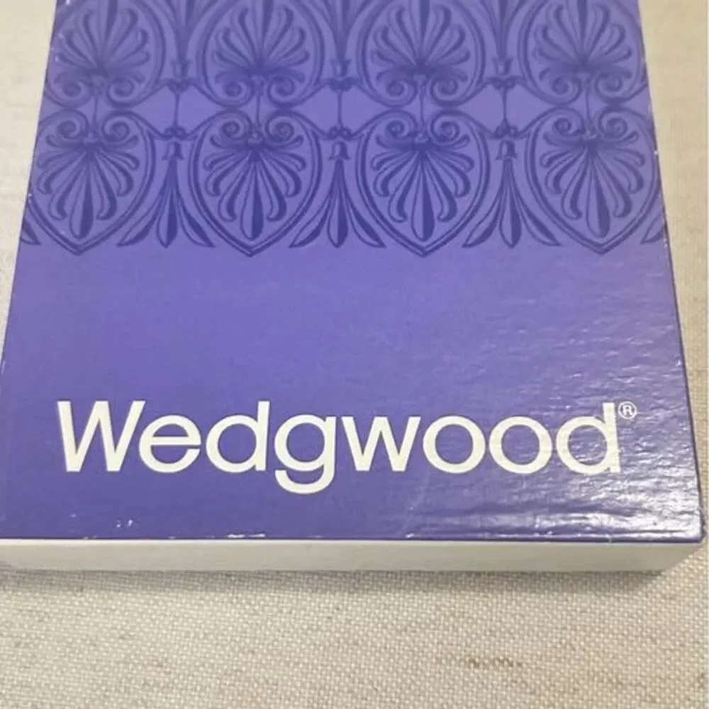 Wedgwood Blue Jasperware Collector Small Plate NOS Item - Picture 2 of 3